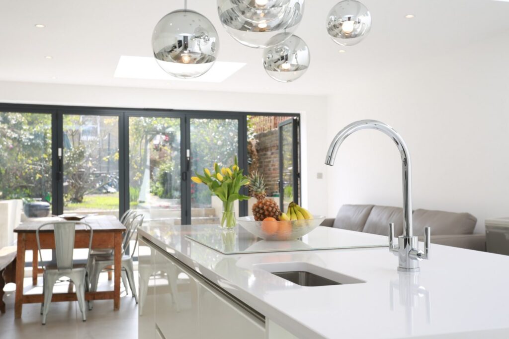 1a.-Royal-Blanc-quartz-worktop-Copy-1536x1024