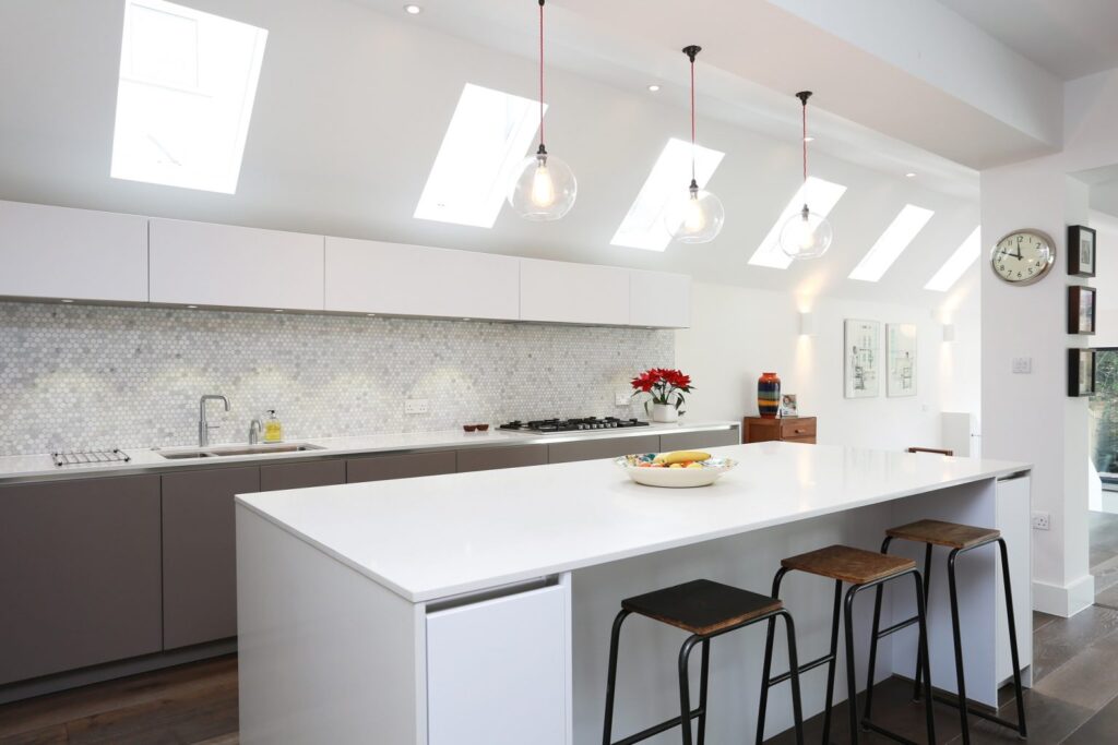 3.-Glaciar-Compac-Quartz-worktop-Copy-1536x1024