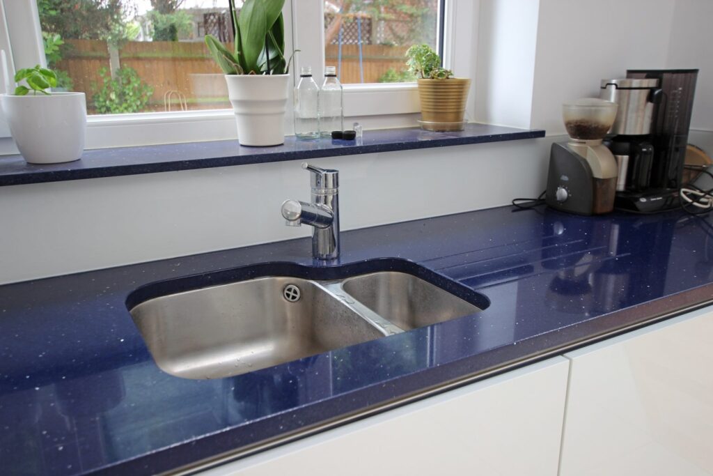 Arenastone-Blu-Stelline-Quartz-Copy-1536x1024