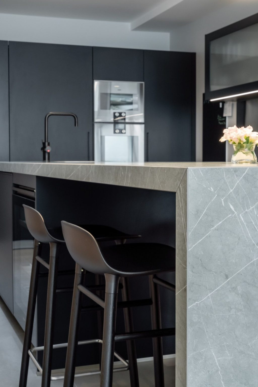 Absolute Black large-format sintered stone slab
