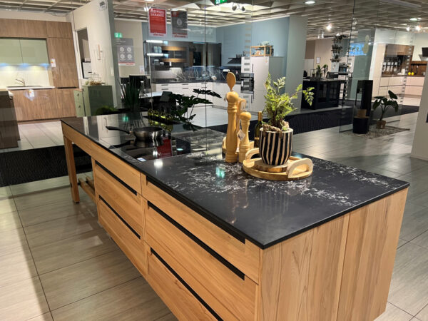 Technistone Pearl Delta Installation