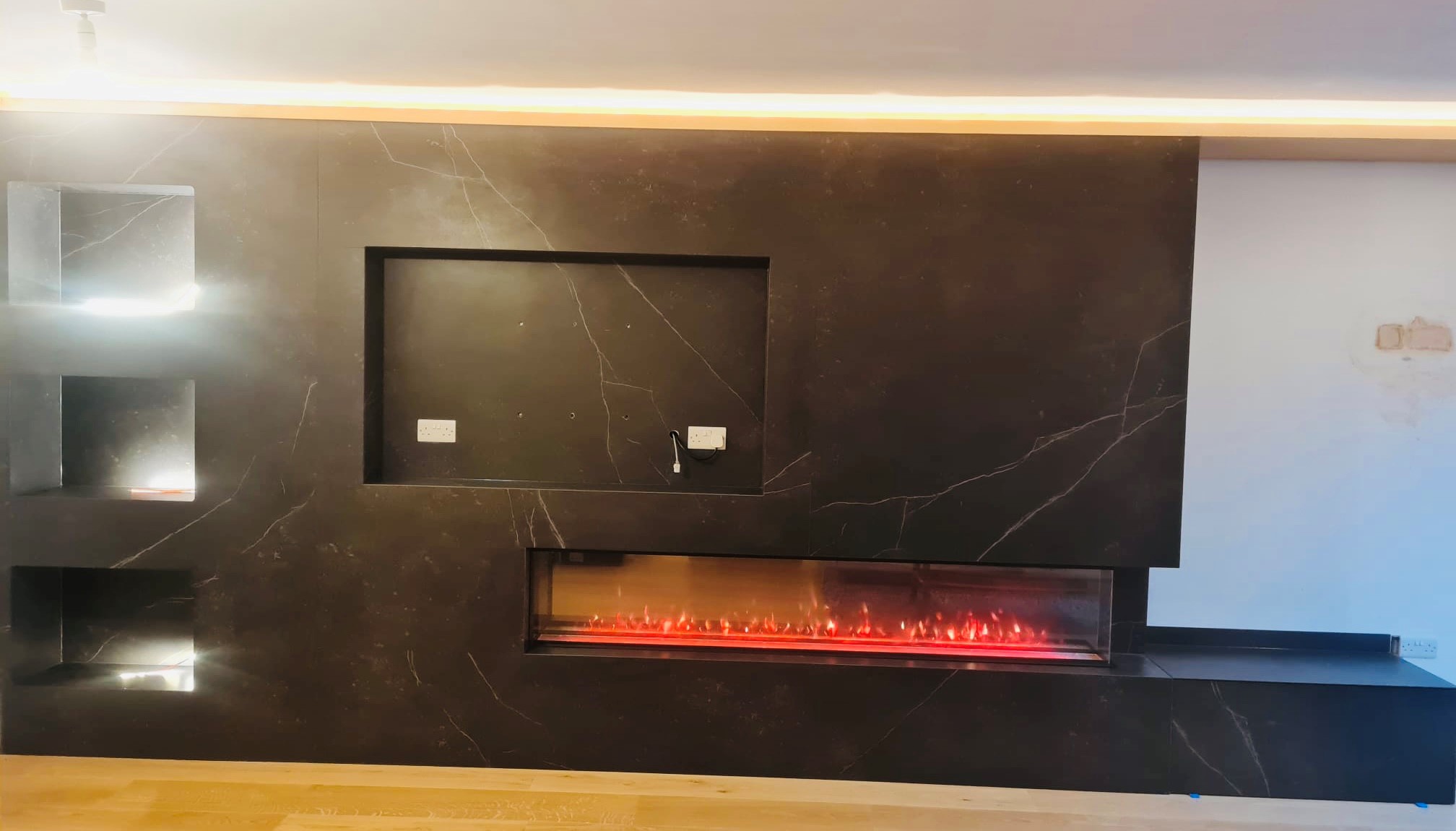 Dekton Kelya Media Wall 1