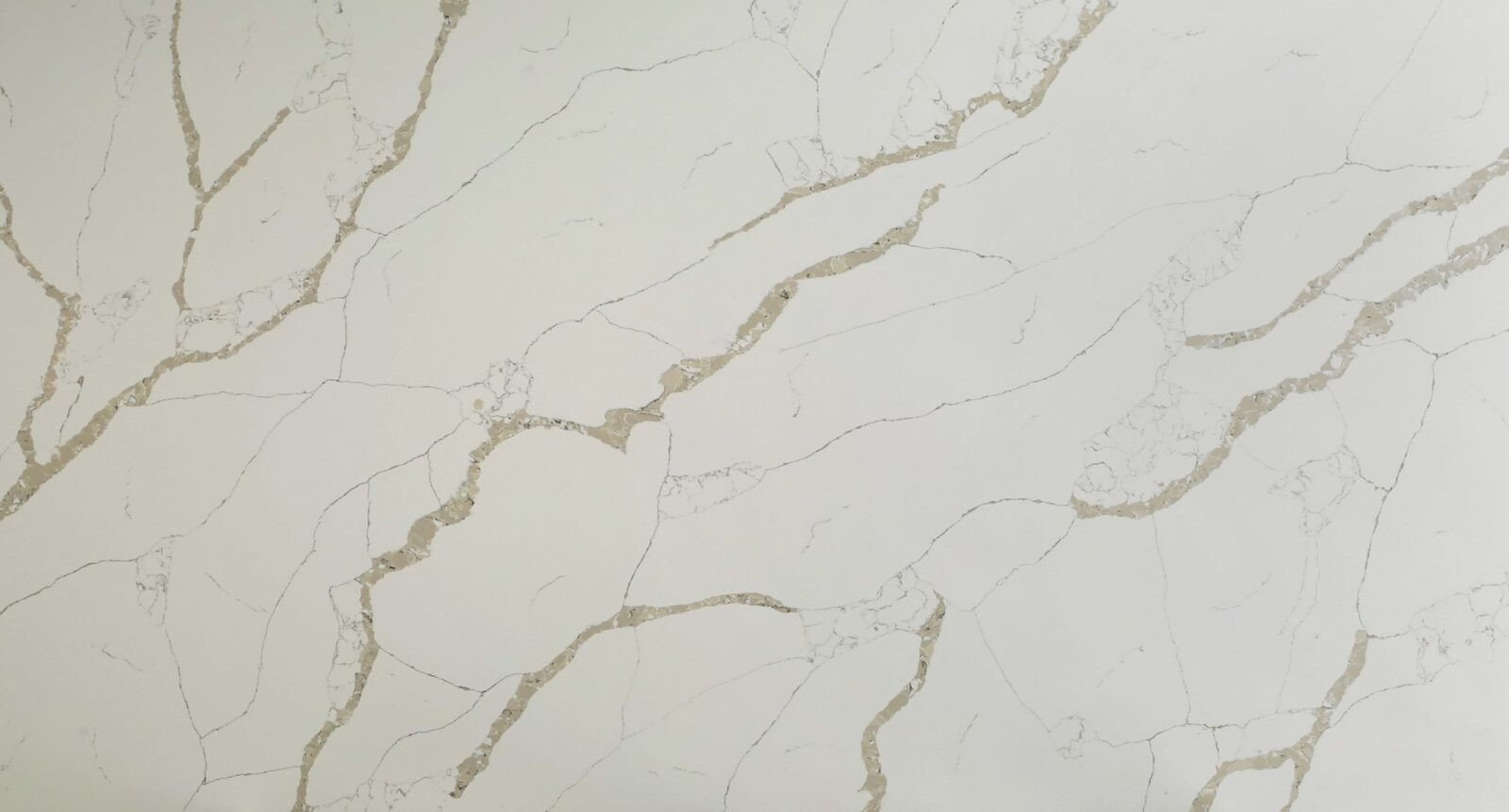 BQuartz-RESIZED-Calacatta