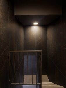 Dekton-Kelya-Stairs.jpg