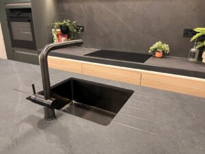 Lamar Pizzara Slate