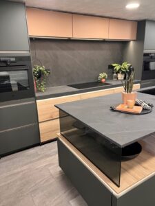 Lamar Pizzara Slate
