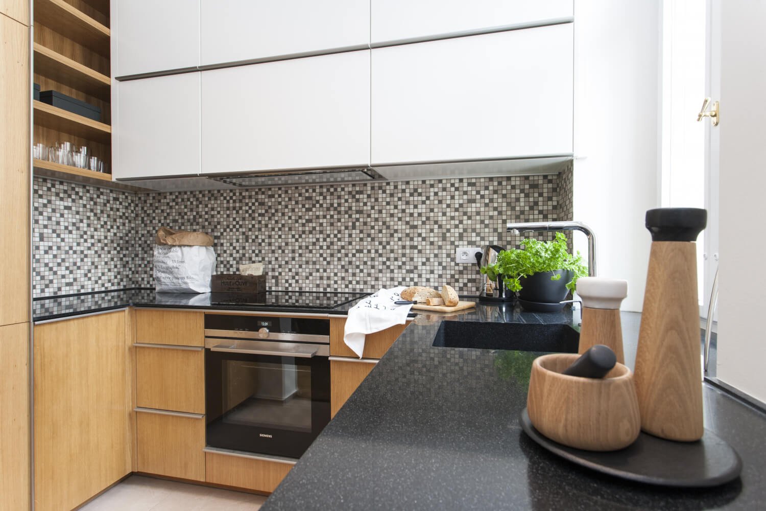 Technistone-Taurus-Black-Installation