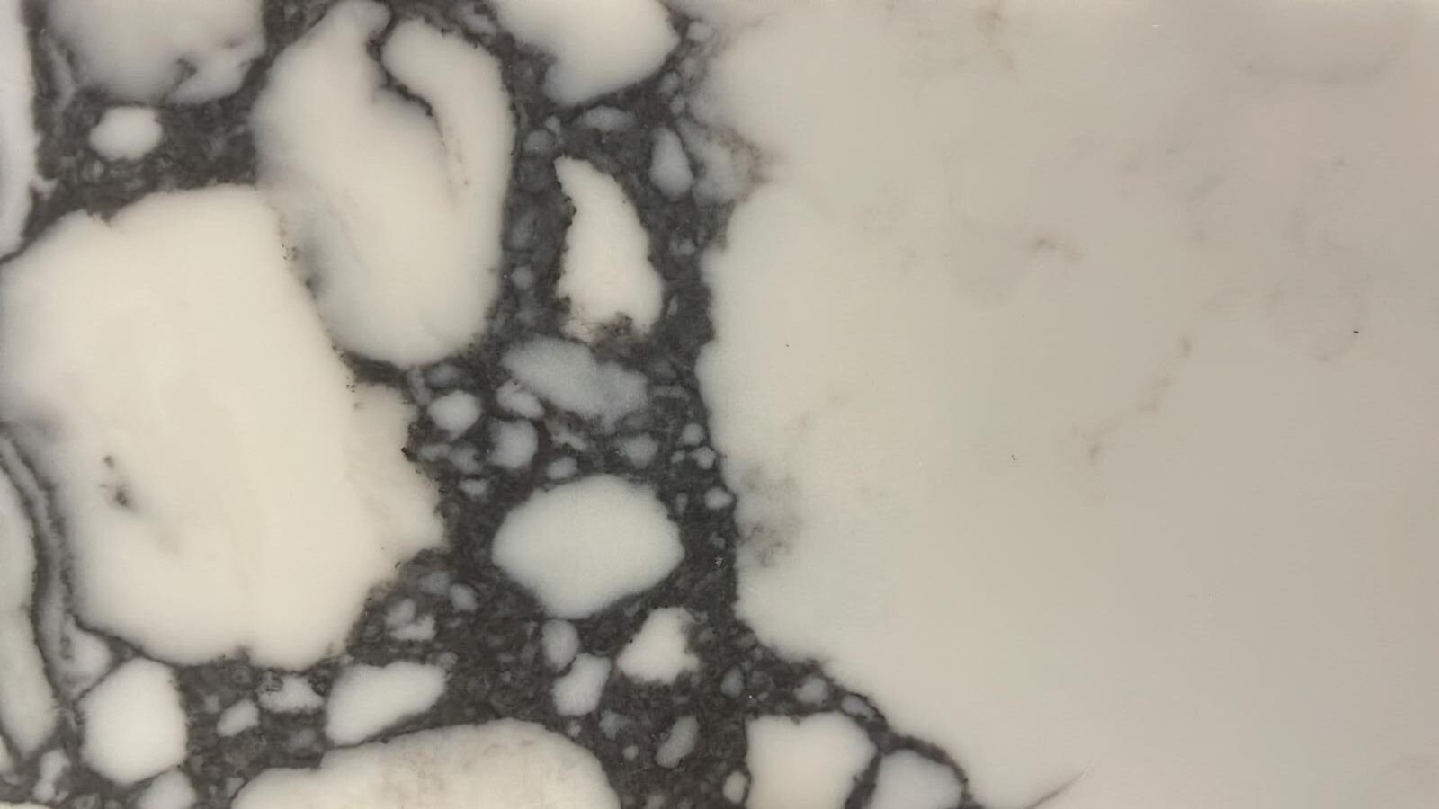 Worldwide-Close-Arabescato