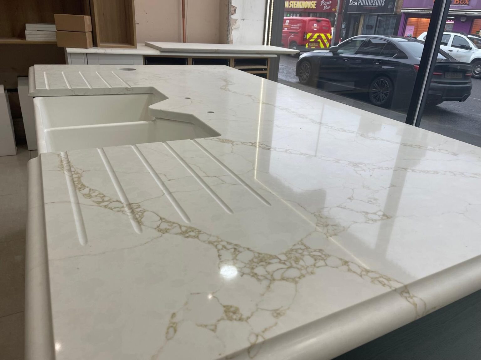 Worldwide-Tuscan-Installation